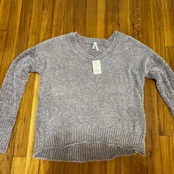 LAST CHANCE -NWT Mudd Silver Medal Chenille V-Neck Sweater XS - Picture 2 of 5
